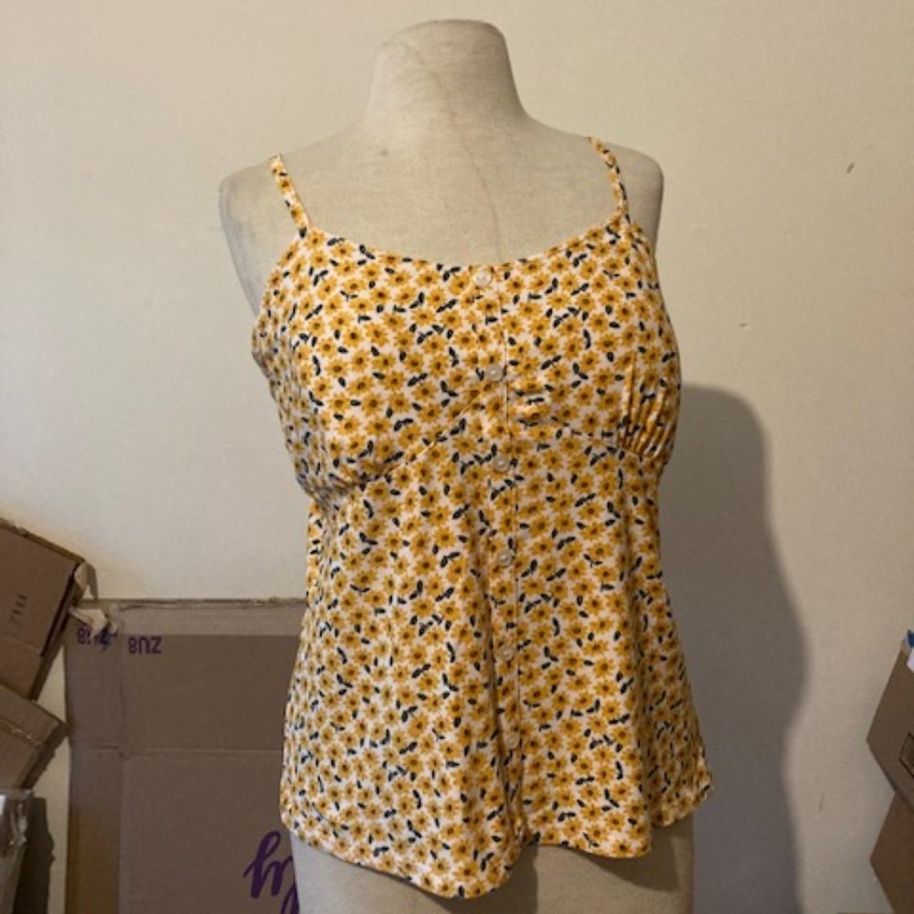 No Boundaries cardigan and tank set - Picture 8 of 15